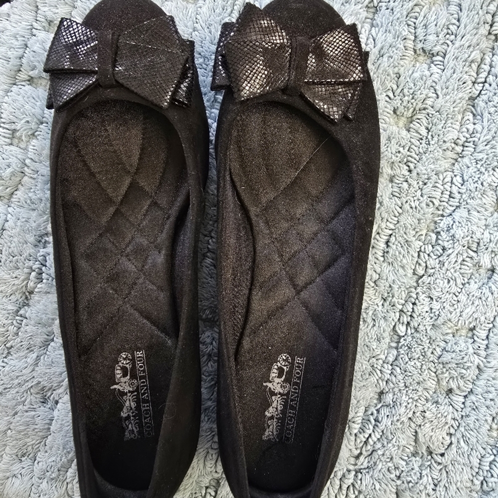 Elegant Black Bow Flats